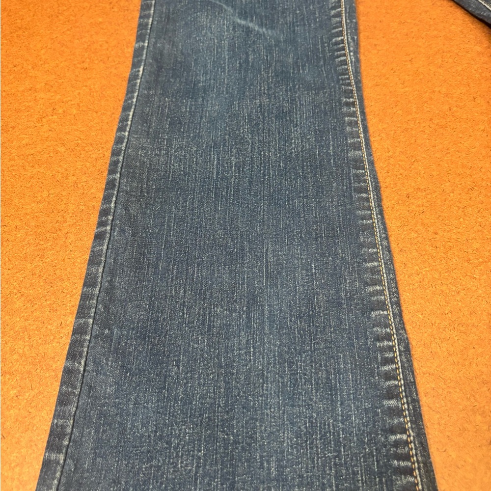 Levi's Wide Leg 6M 26x28 Woman’s Classic Blue Jeans - Picture 3 of 10